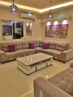 شقه مفروشه فاخره عائليه للإيجار