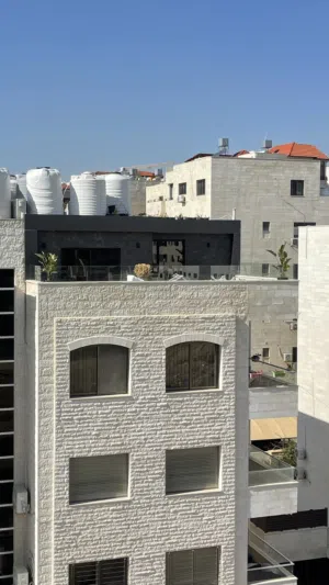 شقة فاخرة للبيع دوبلكس طابق اخير مع روف في خلدا - العوجانية