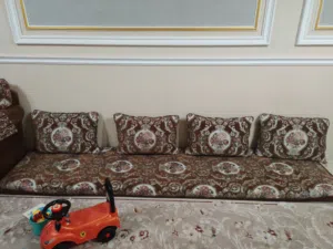 8 seater brown color majlis.