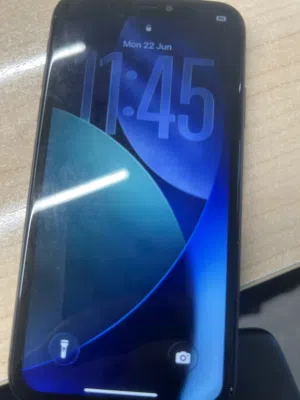 Apple iPhone 11 128 GB in Amman