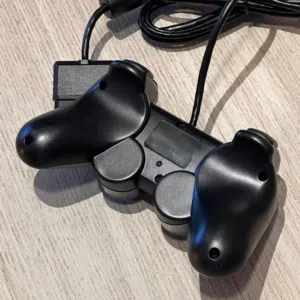 اجهزة بلايستيشن 2 ps2  نظيفات 100٪  غير مفتوحات