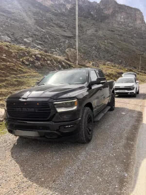 دوج رام  RAM 4X4 SPORT 2021 باب طويل بدي قصير
