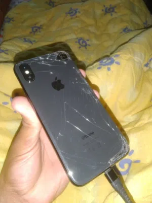Apple iPhone X 64 GB in Baghdad