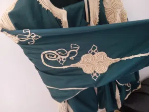 بدلة رجالية للبيع