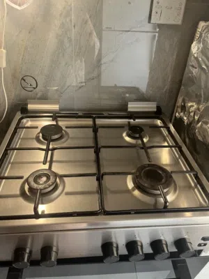 للبيع طباخ نظيف