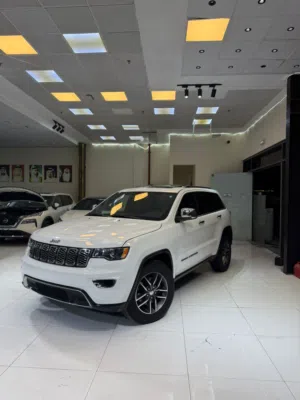 Used Jeep Grand Cherokee in Ajman