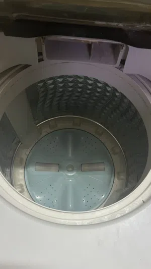 غسالة بحالة طيبة