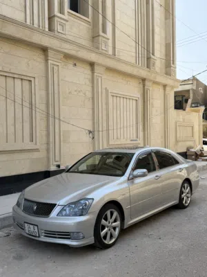 كراون شاهينه