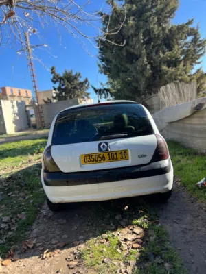 كليو 2 سنة 2001 للبيع