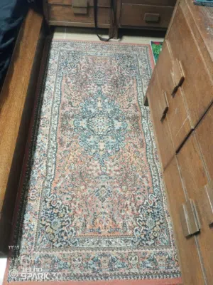 قطع سجاد بحاله جيدة