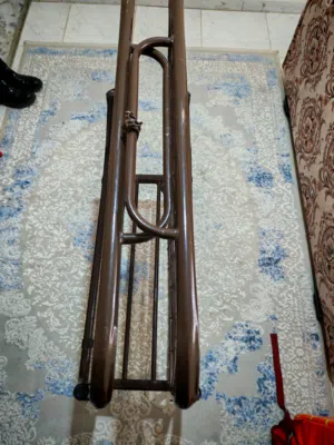 تخت حديد مفرد قابل للطي للبيع