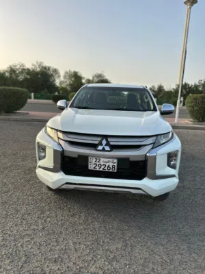 وانيت متسوبيشي L200 2023 شرط الفحص