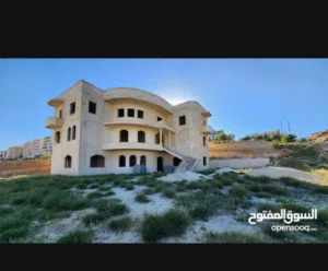 750 m2 More than 6 bedrooms Villa for Sale in Amman Shafa Badran