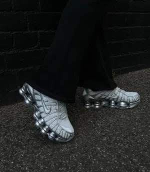 NIKE SHOX TL ‘Silver’