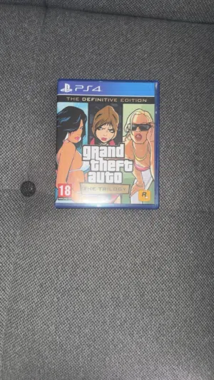 للبيع شريط GTA Trilogy PS4 ثلاث ألعاب أسطورية في شريط واحد