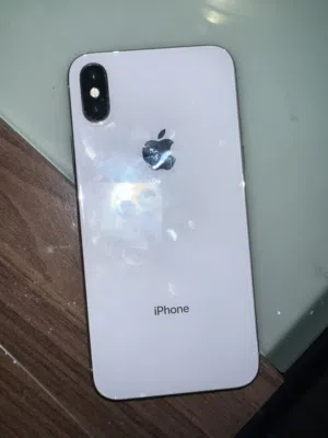 Apple iPhone X 64 GB in Tripoli