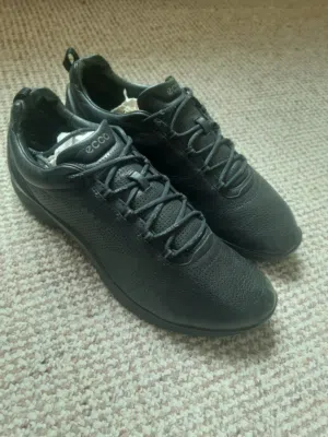 قياس44- 45  ECCO BIOM حذاء جلد طبيعي اصلي