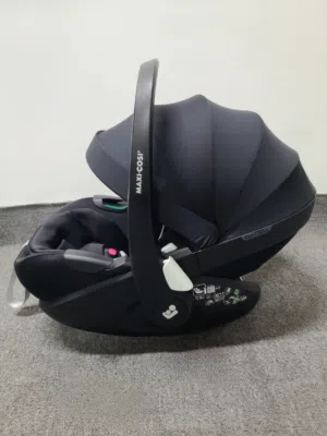 Maxi-Cosi Pebble 360 Pro Infant Car Seat Black color Good condition
