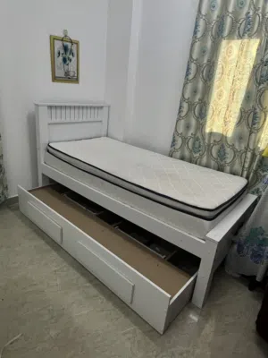 Single Bunk bed for two people with mattress