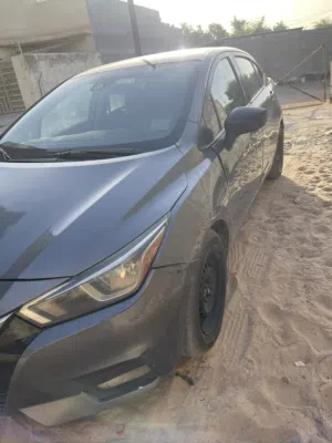 سيارة نيسان فيرسا