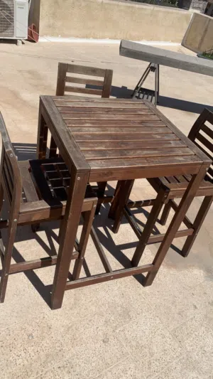 طاولات ستولز