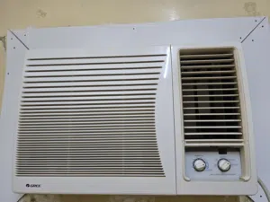 AC GOOD CONDITION GREE BRAND -50 OMR