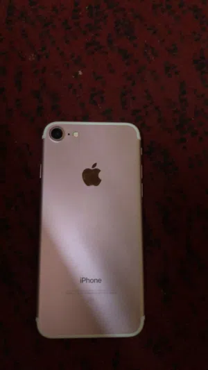 Apple iPhone 7 32 GB in Al Batinah