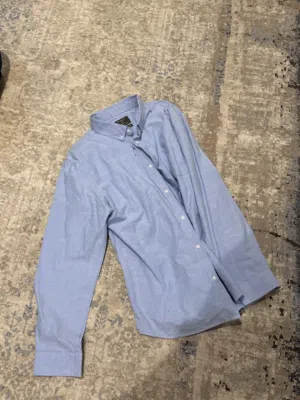 قميص رجالي يلبس مقاس xl و xxl جديد غير مستعمل براند اصلي