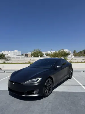 2018 Tesla Model S GCC – Excellent Condition!