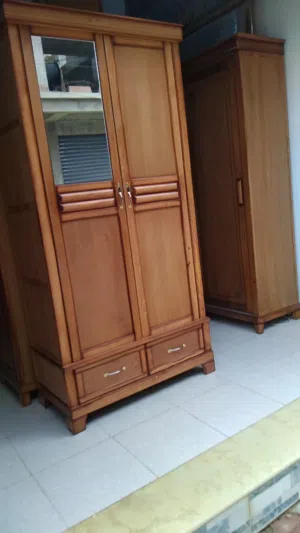 خزانة ملابس من الورشة