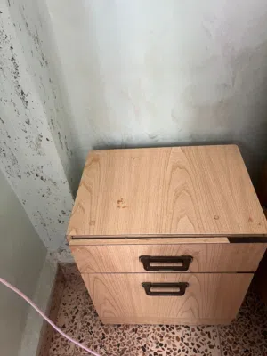 خشب بلوط مستعمل بحالة الجديد