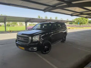 Gmc  يوكن للبيع
