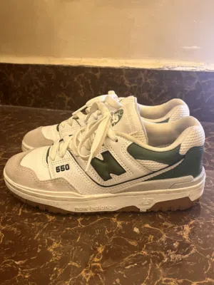 أحذية new balance و Nike للبيع