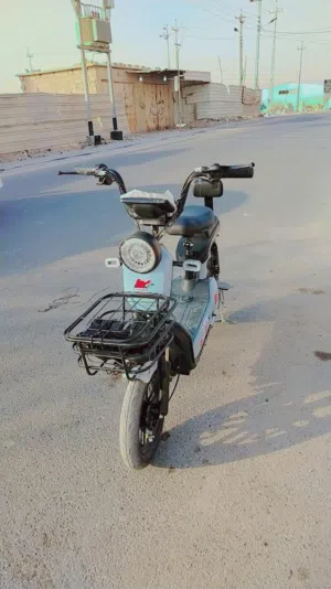 دراجه كهربائيه