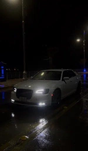 Used Chrysler 300 in Wasit