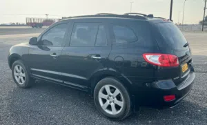 Hyundai Santa Fe GLS 4X4 - 7 Seater SUV at Azaiba- Muscat