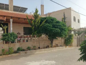 200 m2 5 Bedrooms Villa for Sale in Zarqa Al Zarqa Al Jadeedeh