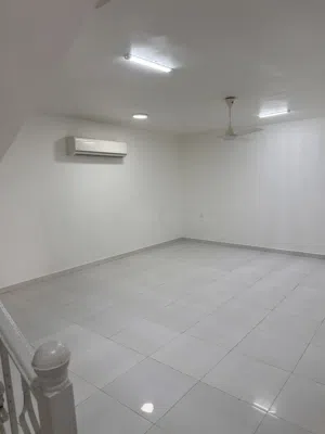 250 m2 3 Bedrooms Townhouse for Rent in Muscat Amerat