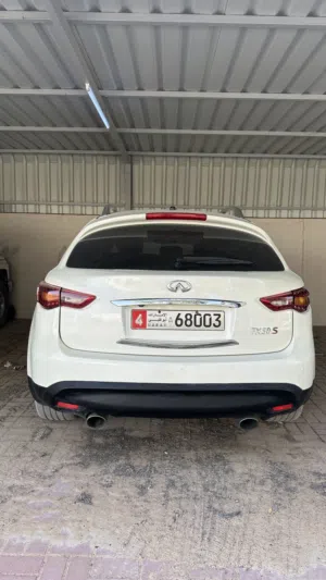 Used Infiniti FX50 in Sharjah