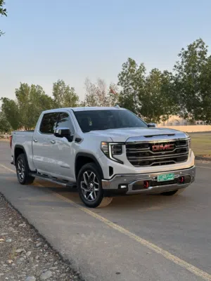 GMC Sierra الشكل الجديد قمه النظافة