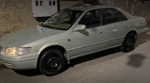 للبيع كامري 2001 جاهز للاستخدام