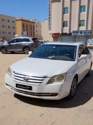 Used Toyota Avalon in Sharjah