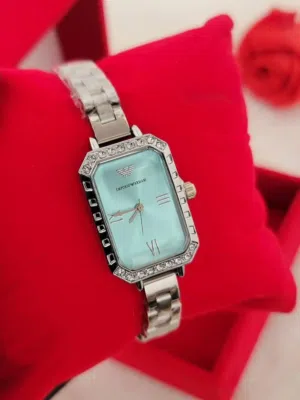 ساعات إمبوريو أرماني Emporio Armani سحر الأنوثة في معصمكِ، توفرت حصرياً لدى براند للساعات