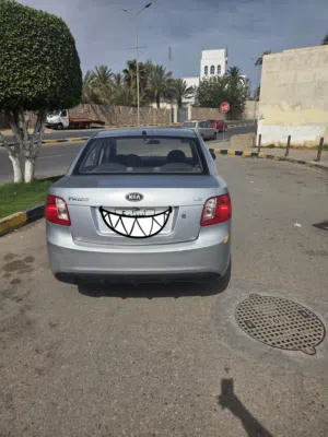 Used Kia Pride in Tripoli
