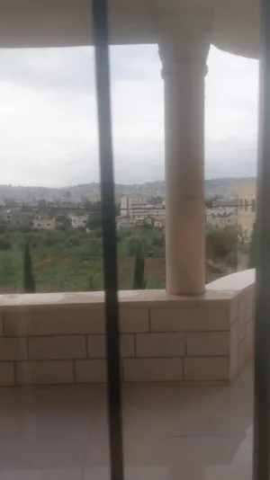 ارض-في-منطقة-العنبر-تبعد-100-متر-عن-شارع-حيفا-الرئيسي