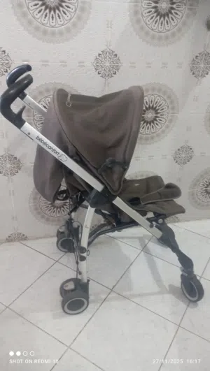 بوسيط أطفال في حالة جيدة
