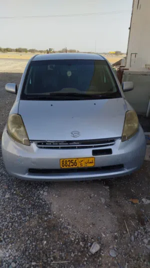 The car is very clean, no problems. سياره نضيف مافي اي مشكله الحمدالله
