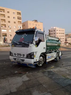 تنك ماء ايسوزو بحاله وكاله 2008 للبيع