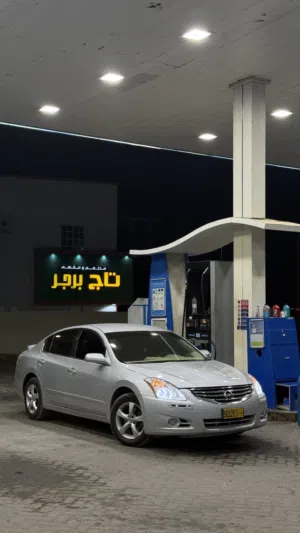 للبيع التيما 2012 Sسبورت مستخدم اول بقمه النظافه