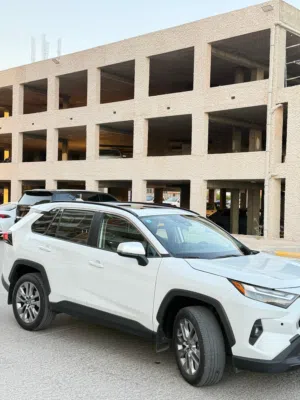 Used Toyota RAV 4 in Baghdad